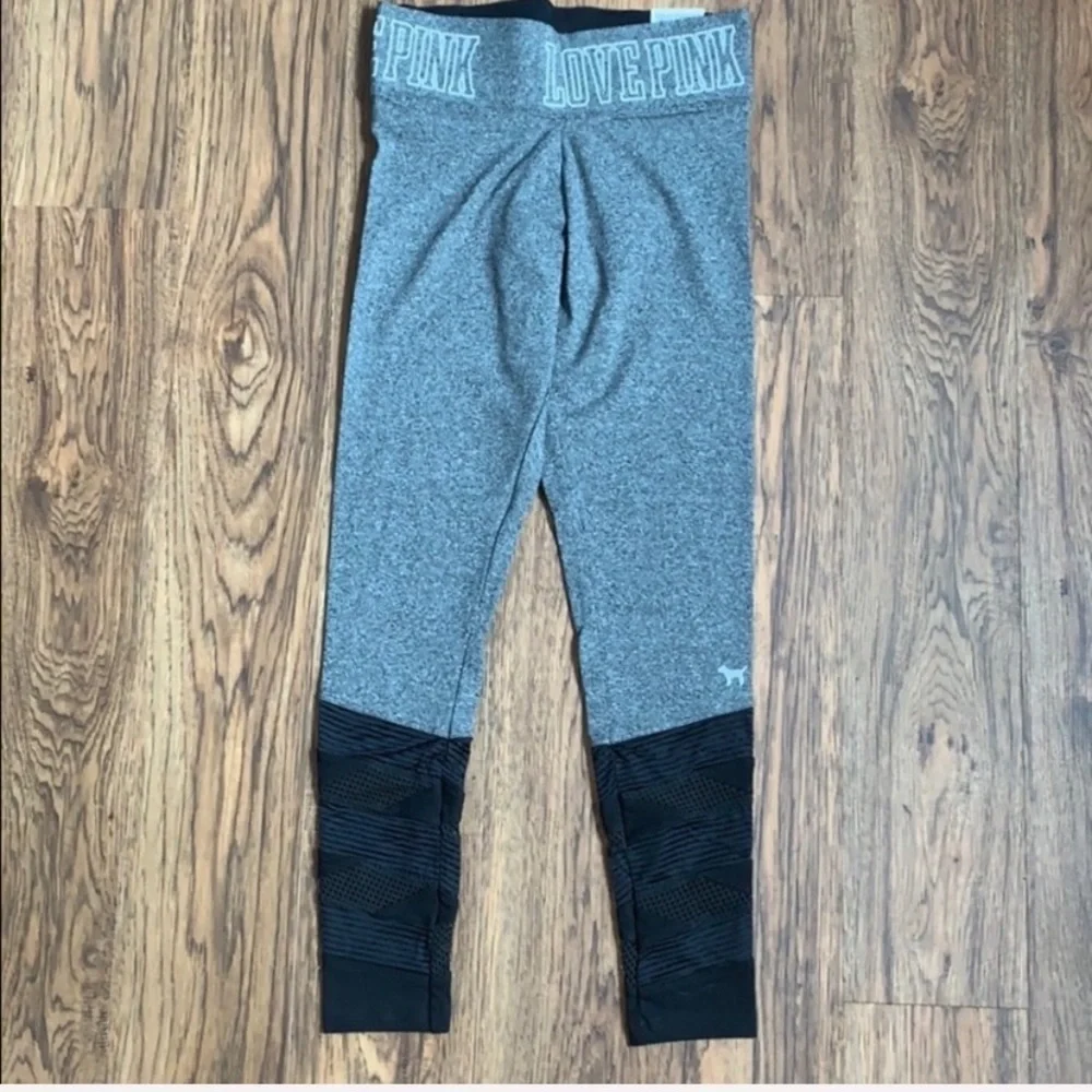 VS PINK Yoga Leggings - Picture 1 of 6